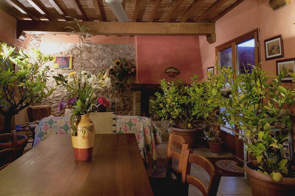 Country Room Il Moro Rignano Sull Arno Ruang foto